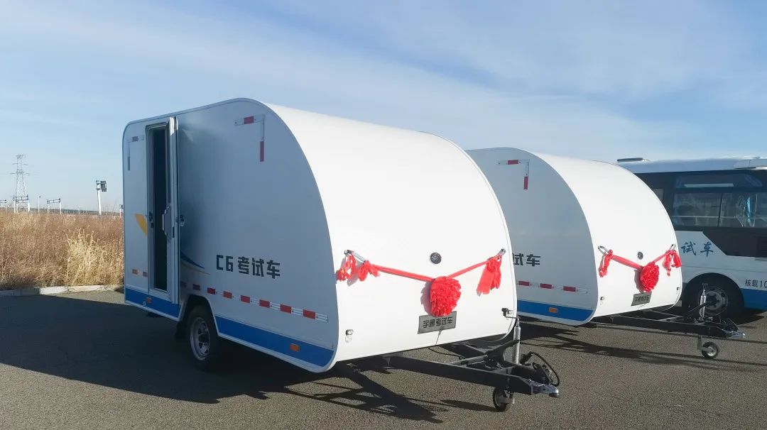 交车！永利皇宫官网考试车批量交付吉林省白城市公安局交管部门