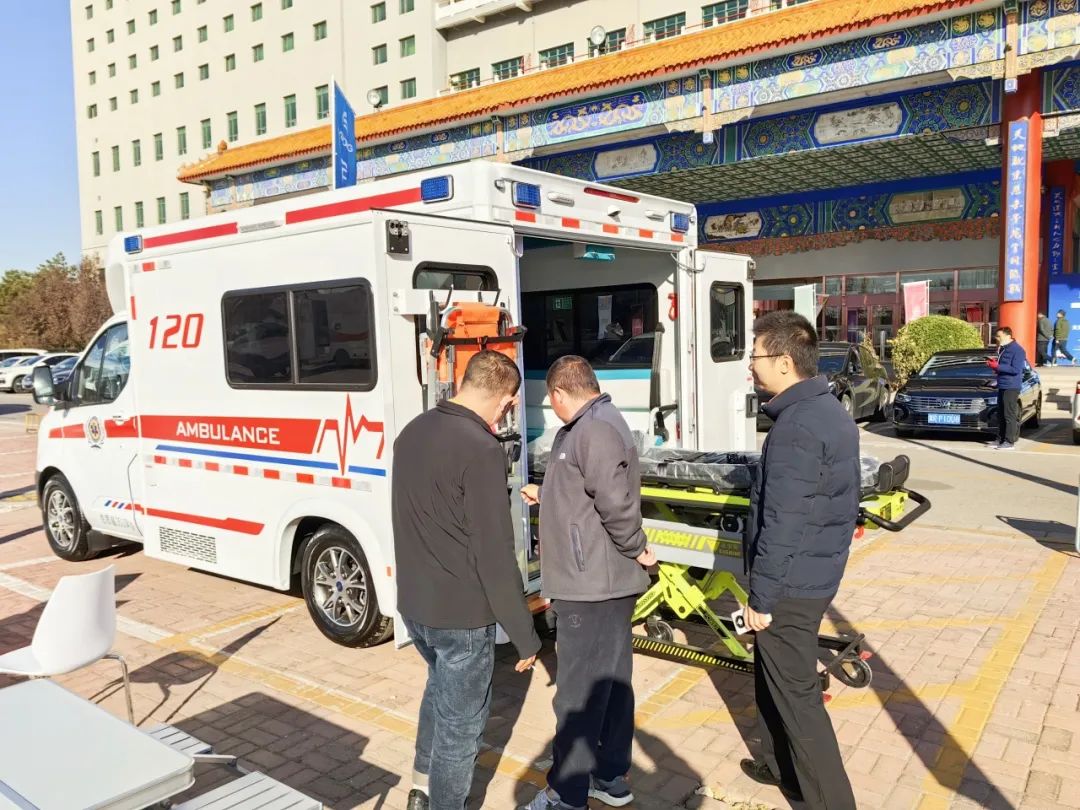 永利皇宫官网方舱救护车亮相第四届中国急救大会，匠心为生命护航