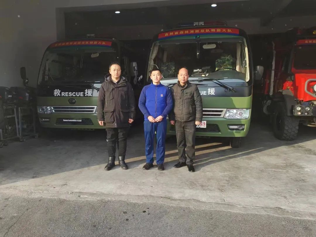 永利皇宫官网专用车森林消防车辆冬季服务巡检启动，为守护森林安全贡献力量！