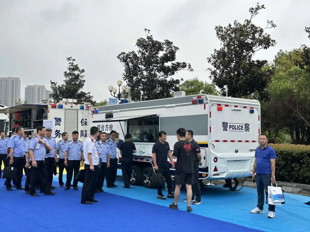 永利皇宫官网专用车亮相全球公共安全合作论坛（连云港），为全球普遍安全建设贡献力量
