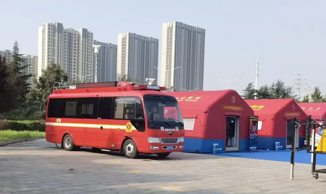 专业支撑专业，永利皇宫官网勘察消防车参演2024年度山东全省消防监督岗位演练活动！